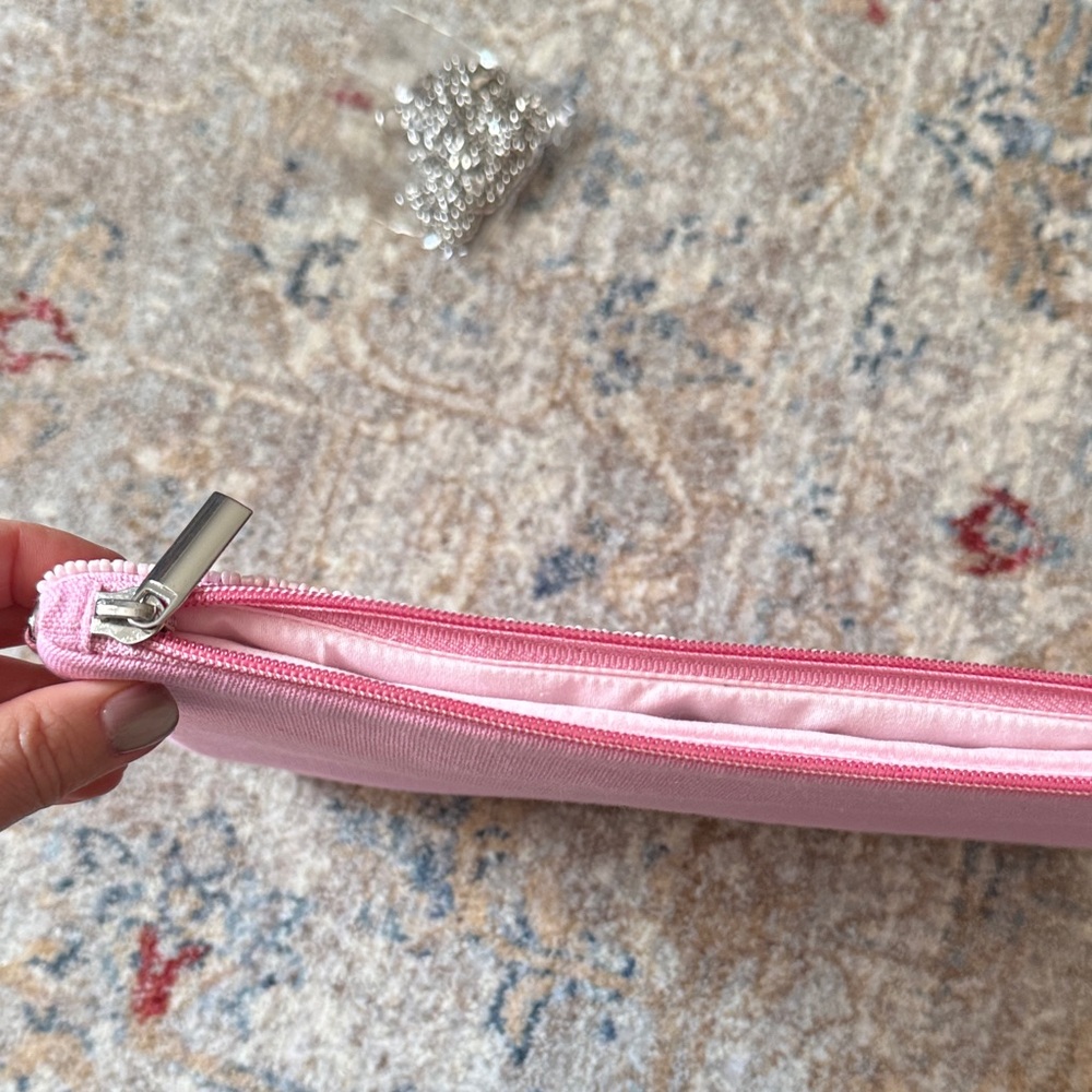 Floral Pink Beaded Clutch - Picture 3 of 8